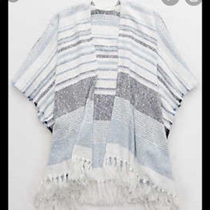 Aerie open fringe poncho